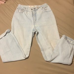 Sonoma Relaxed Petite Light wash jeans Size 8